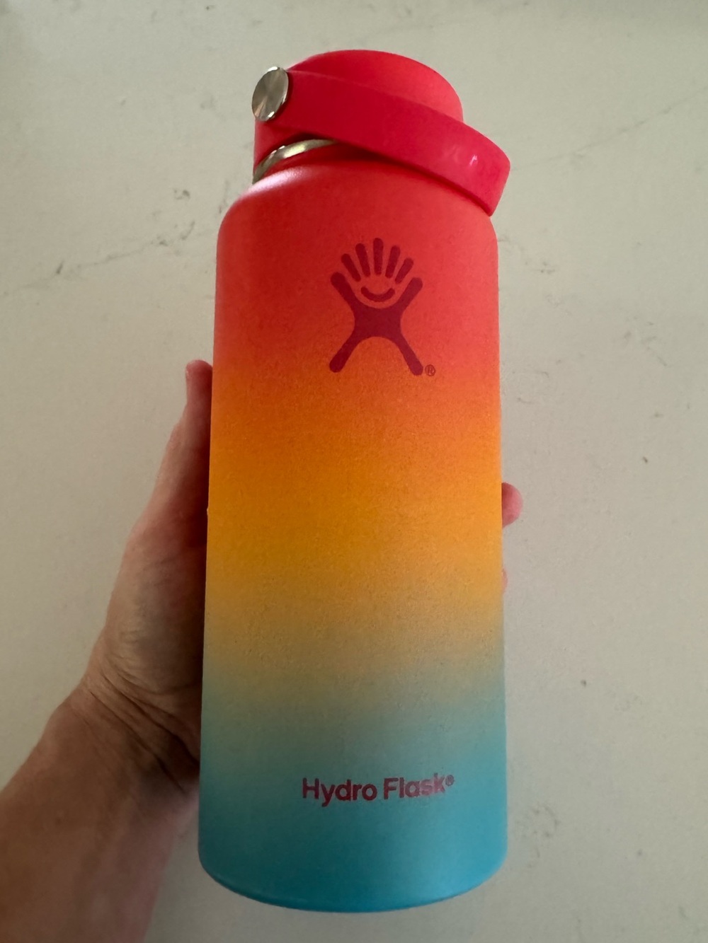 Hydro Flask Hawaiian Rainbow 32 oz Shave Ice Limited Edition Ombré Water Bottle